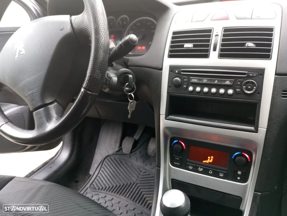 Peugeot 307 1.6 HDi Executive - 4