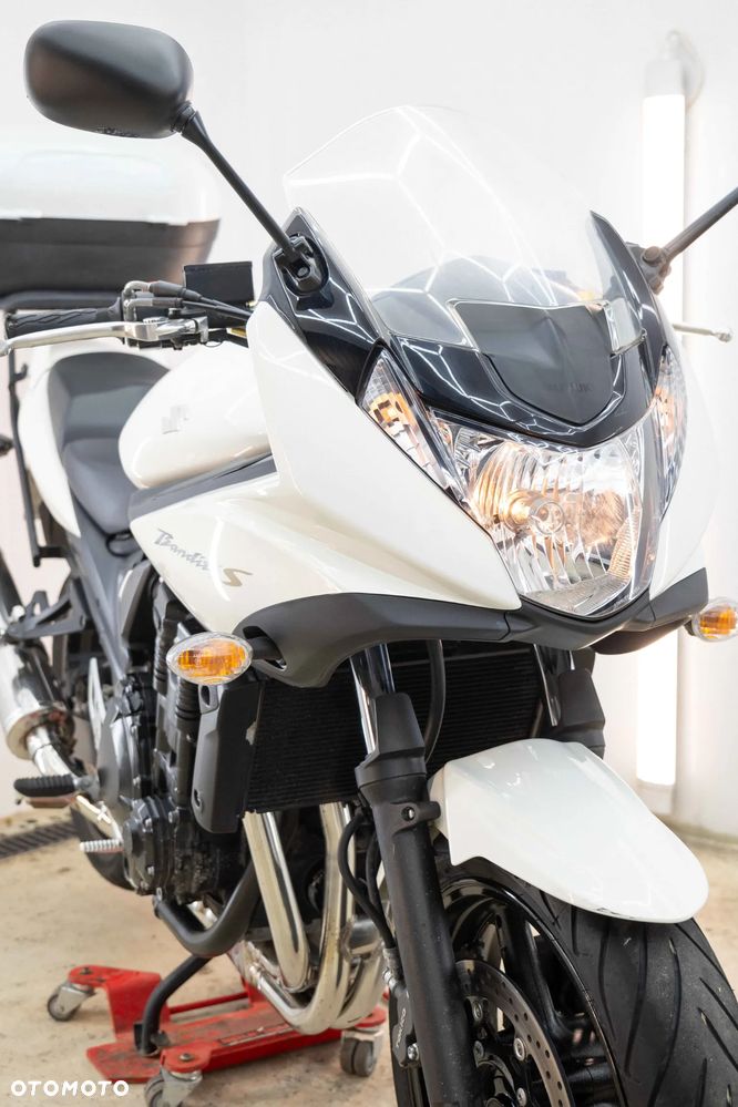 Suzuki Bandit - 11