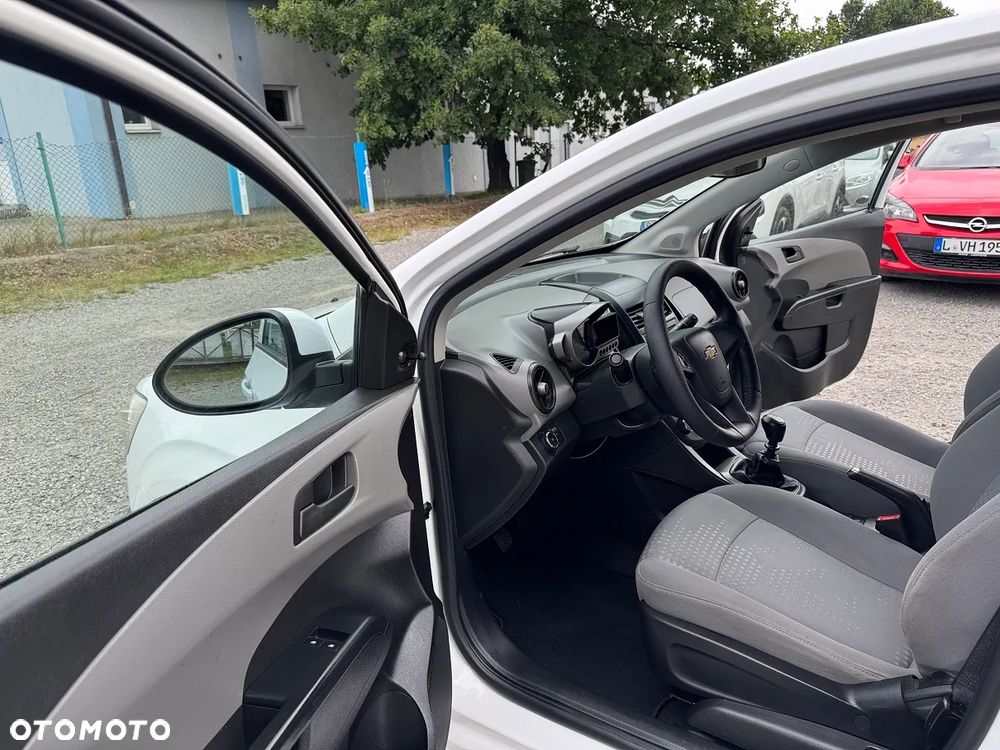 Chevrolet Aveo - 15
