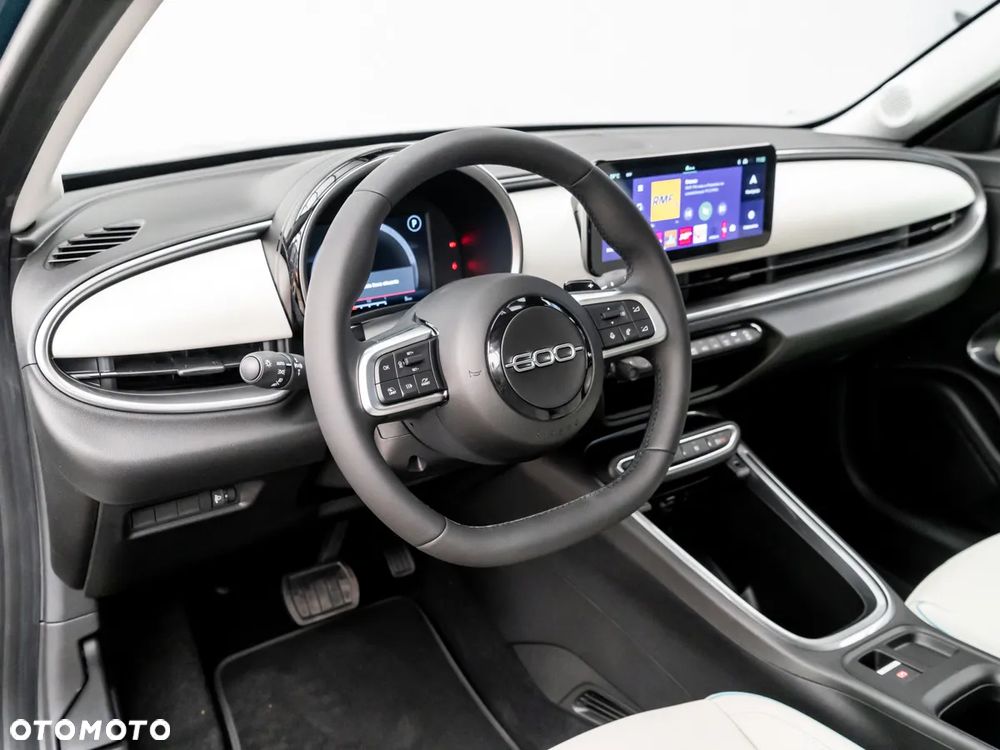 Fiat 600 ver-1-2-turbo-hybrid-la-prima-edct - 21