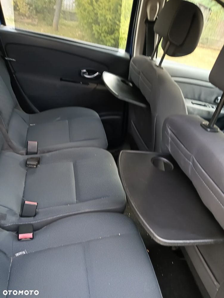 Renault Scenic - 11