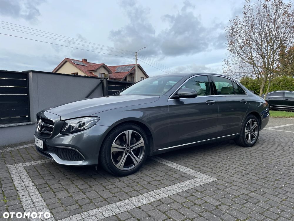 Mercedes-Benz Klasa E 220 d 4-Matic 9G-TRONIC - 10