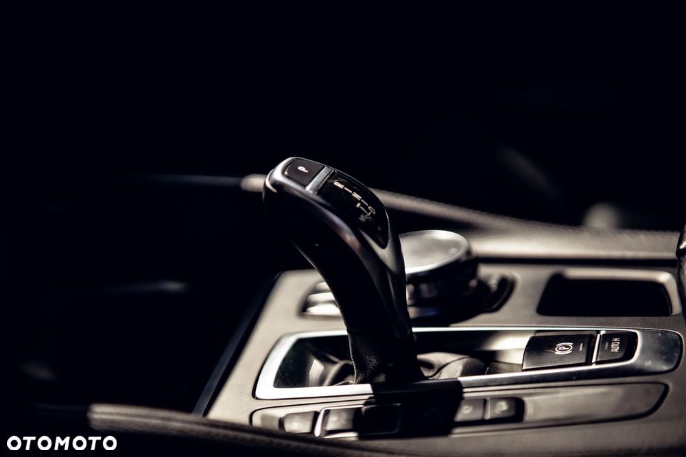 BMW X6 xDrive40d - 9