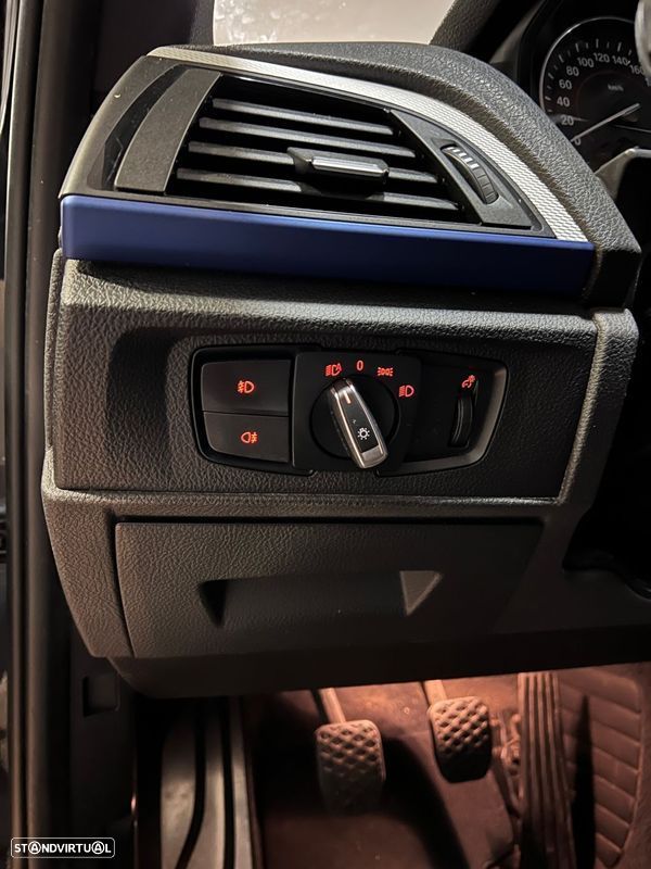 BMW 120 d Pack M - 4