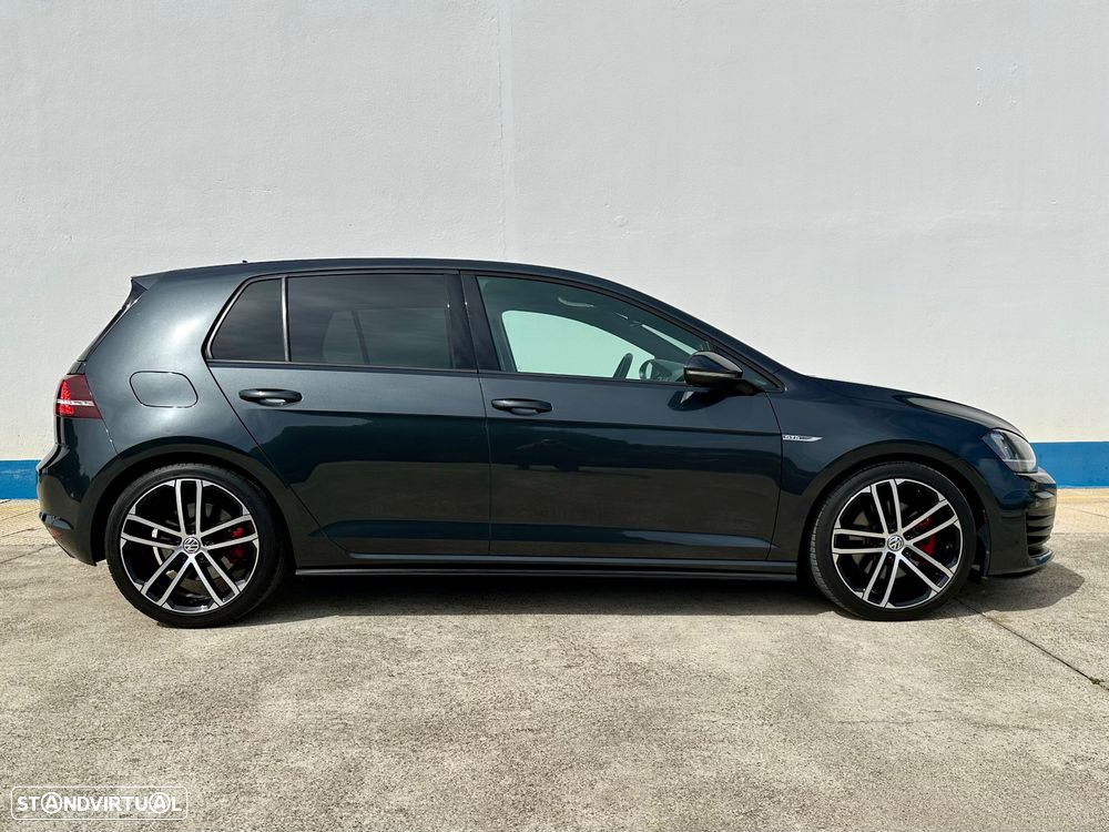 VW Golf 2.0 TDI GTD - 10