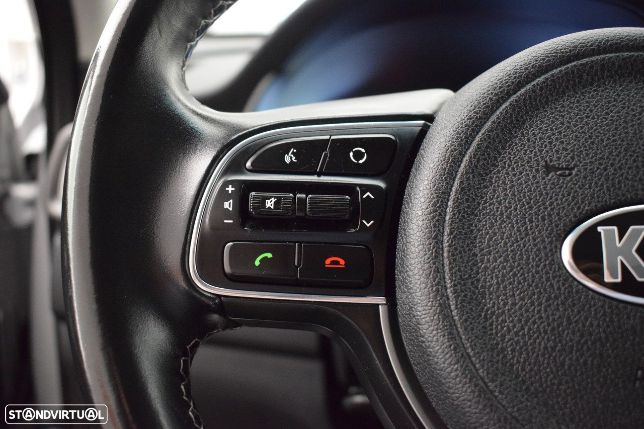 Kia Niro 1.6 GDi PHEV EX - 13