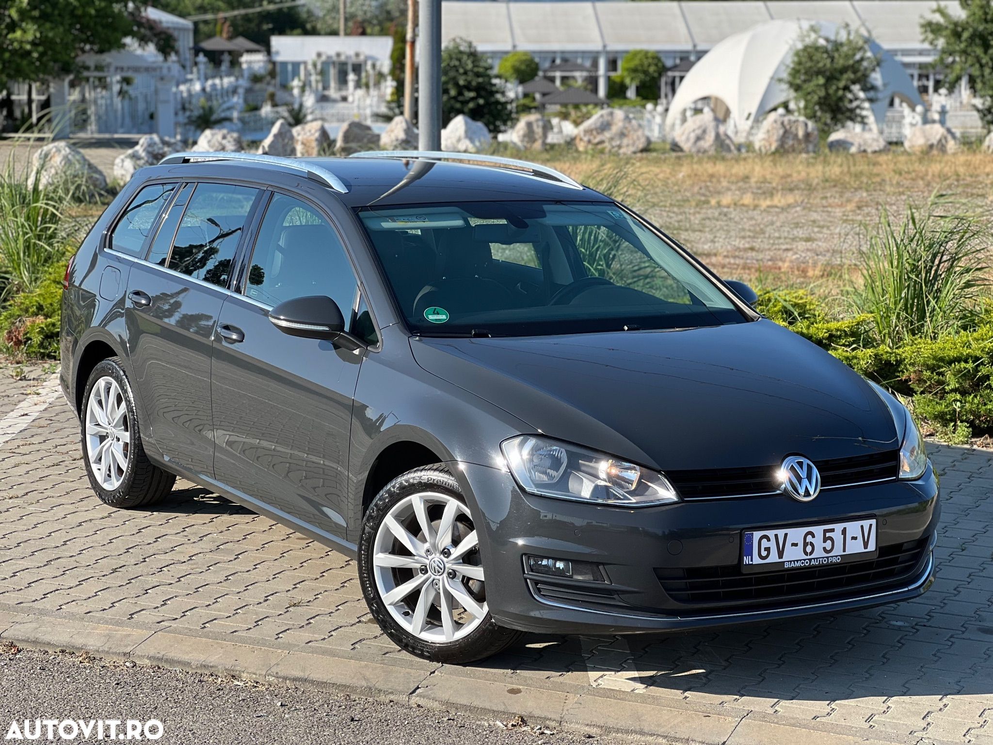 Volkswagen Golf 2.0 TDI (BlueMotion Technology) Highline - 1