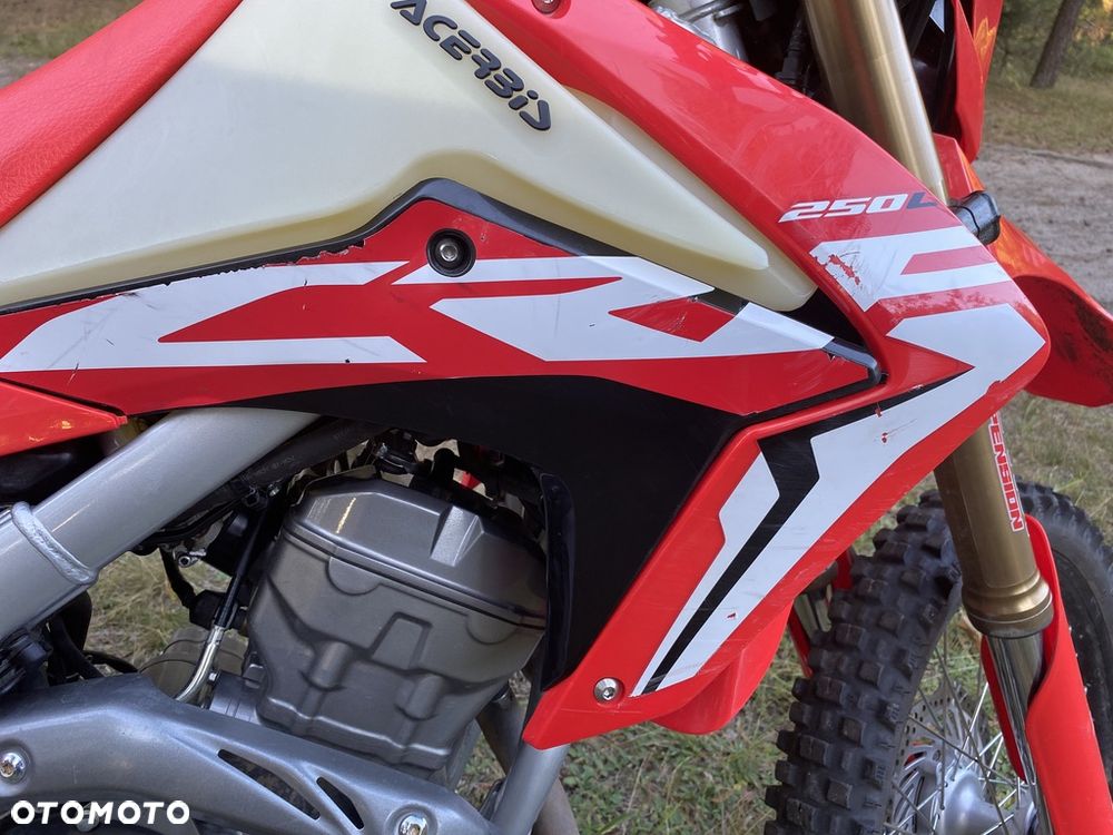 Honda CRF - 6