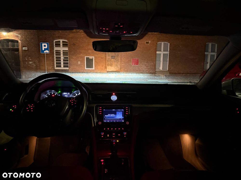 Volkswagen Passat 1.8 TSI BMT Highline DSG - 20