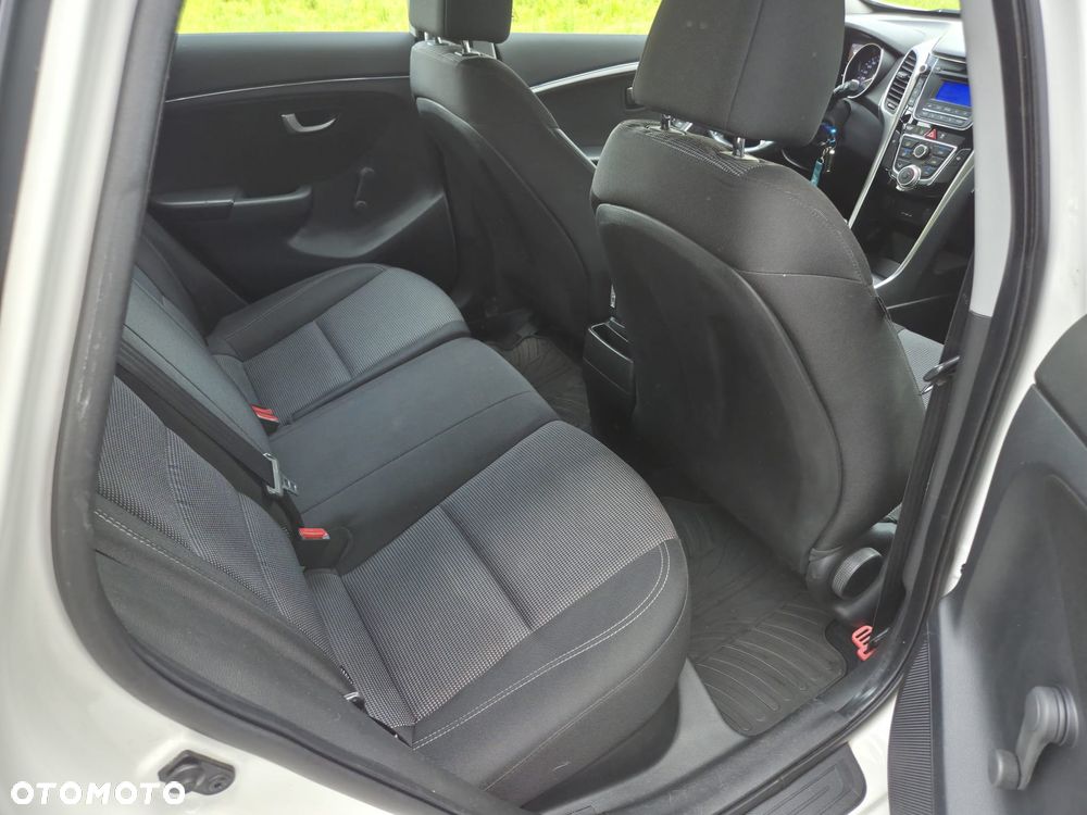 Hyundai i30 1.4 Trend - 13