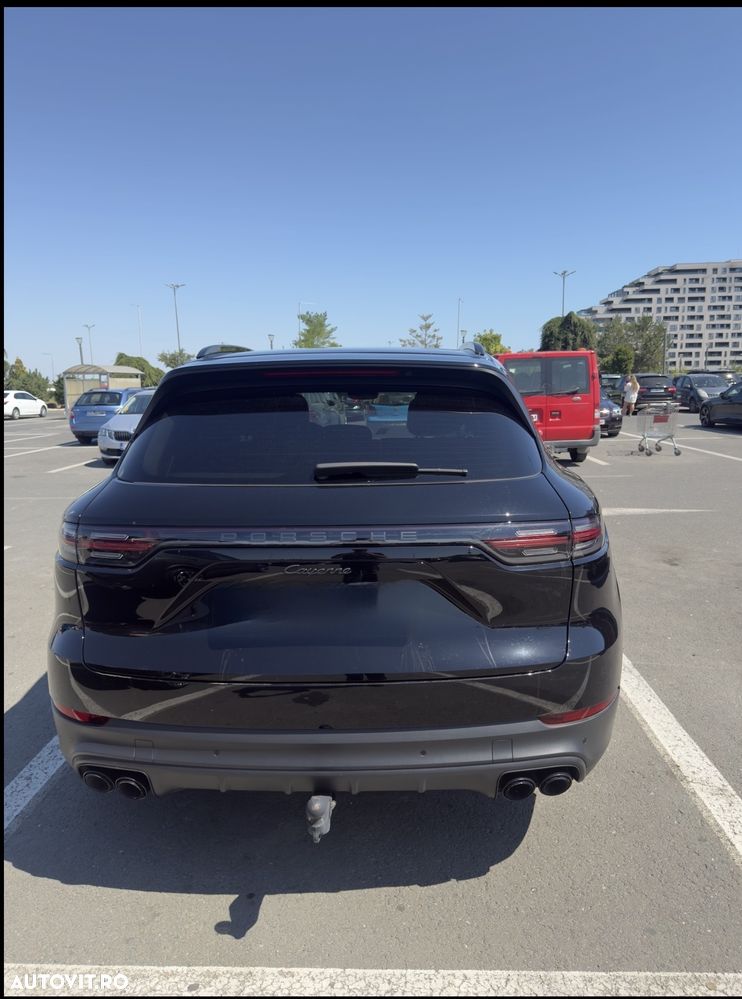 Porsche Cayenne Standard - 4