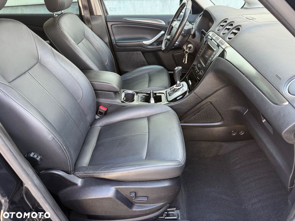 Ford S-Max 2.0 TDCi DPF Titanium - 12