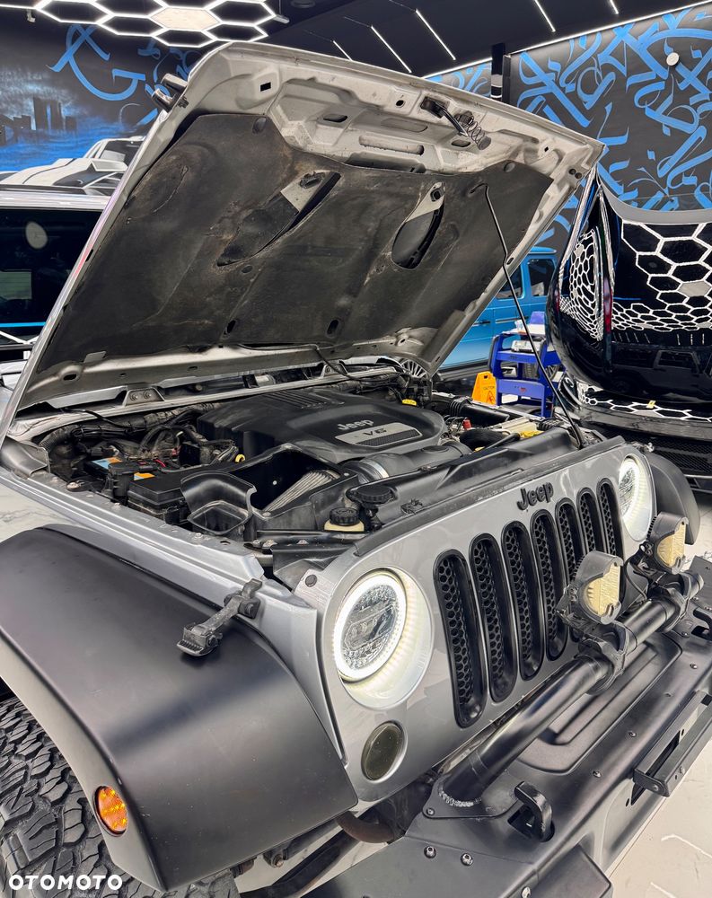Jeep Wrangler 3.6 Night Eagle - 25