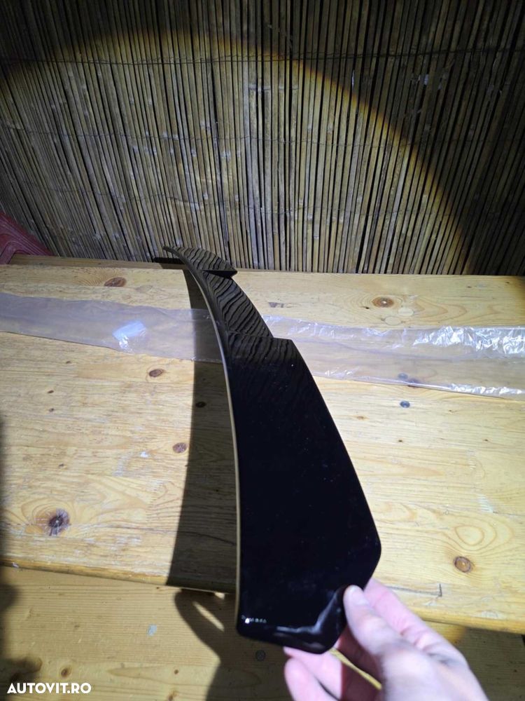 Eleron Luneta Lip Spoiler Geam BMW Seria 7 F01, Model M4, Negru Lucios - 3
