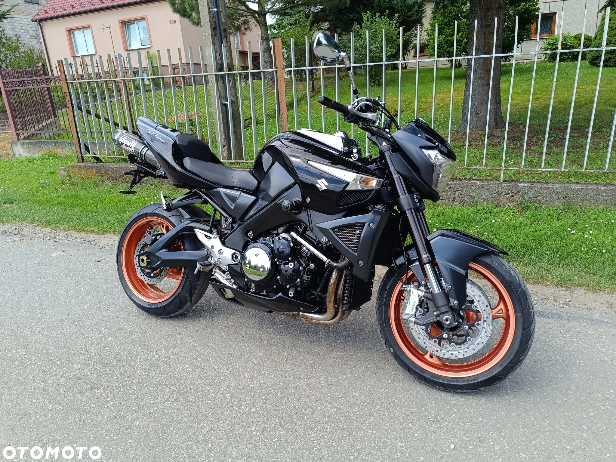 Suzuki GSX - 2