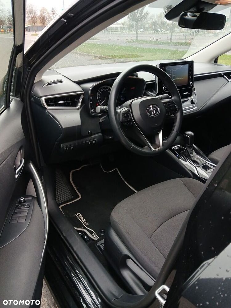 Toyota Corolla 1.8 Hybrid Comfort - 18