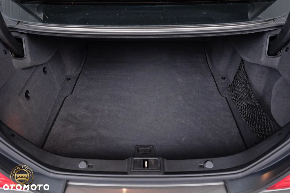 Mercedes-Benz CLS 500 - 25