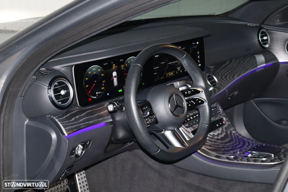 Mercedes-Benz E 300 e AMG Line - 22