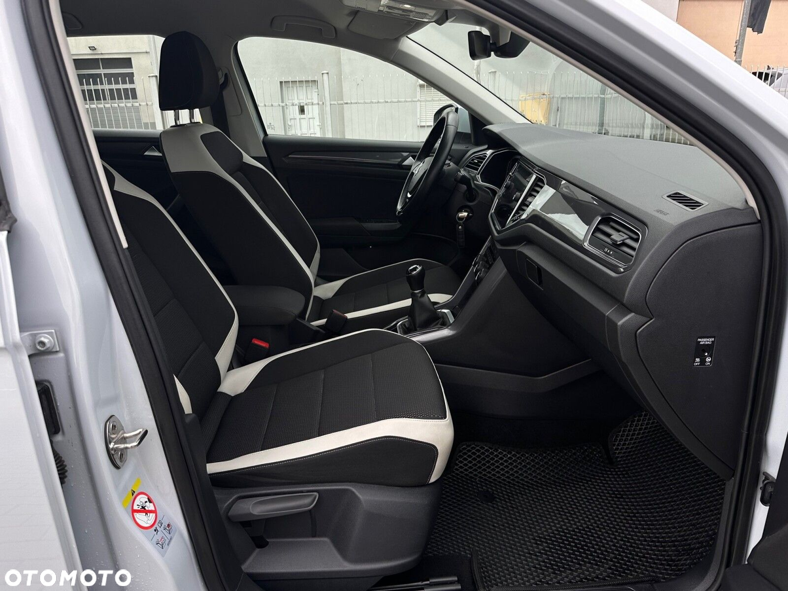 Volkswagen T-Roc 2.0 TDI SCR DPF Premium - 10