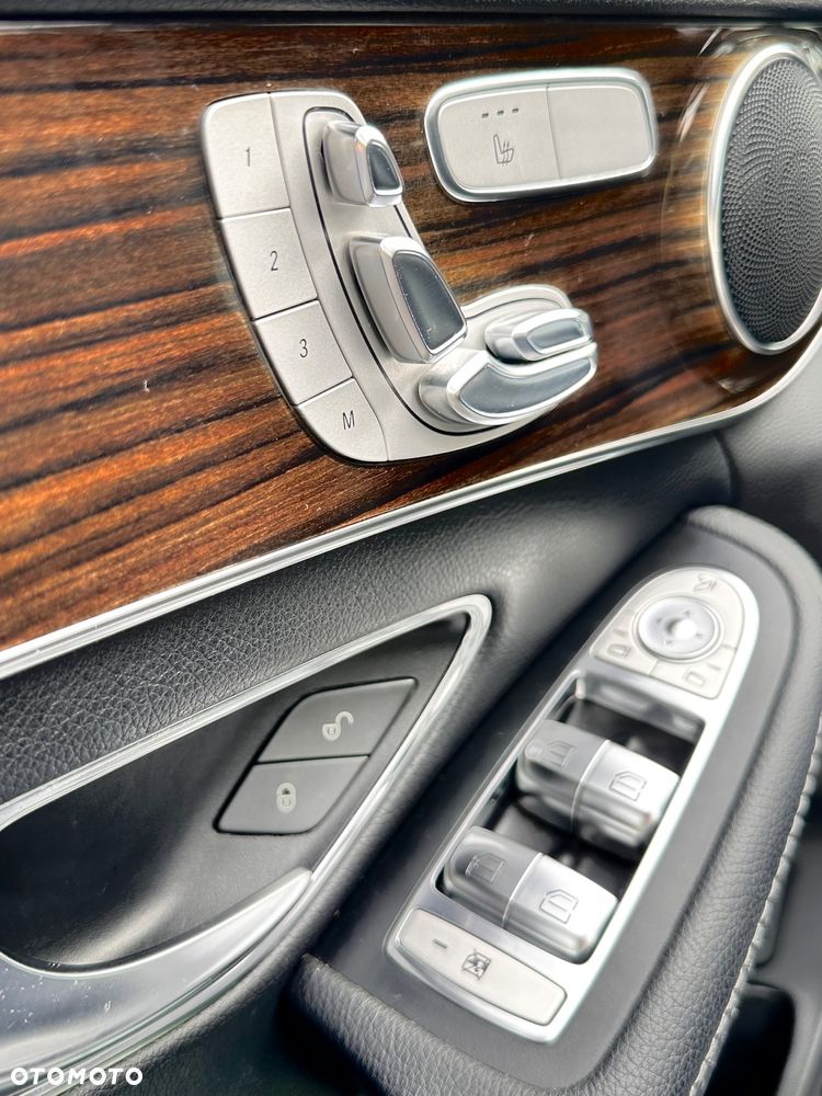 Mercedes-Benz Klasa C 300 7G-TRONIC - 8