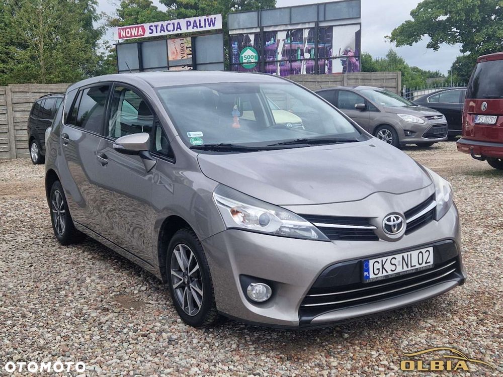 Toyota Verso - 4