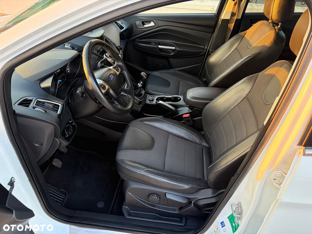 Ford Kuga 1.5 EcoBoost FWD Edition ASS MMT6 - 9