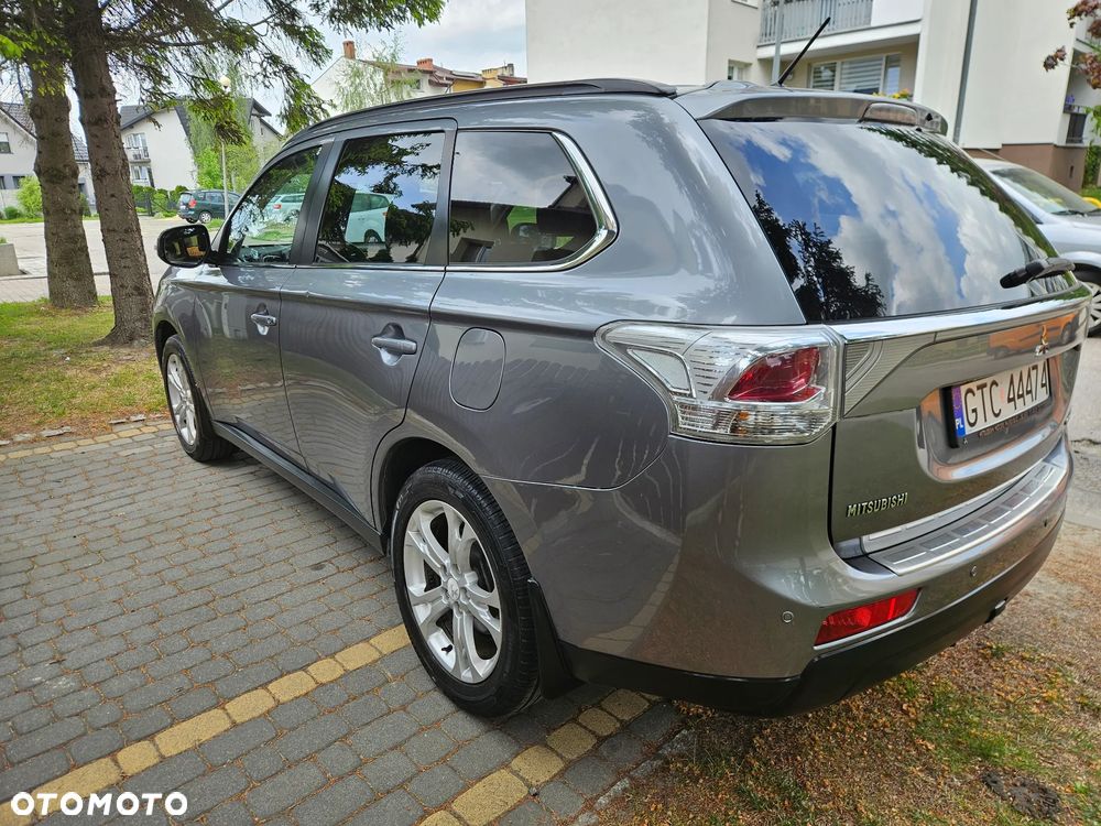 Mitsubishi Outlander 2.2 DID Instyle Navi - 7