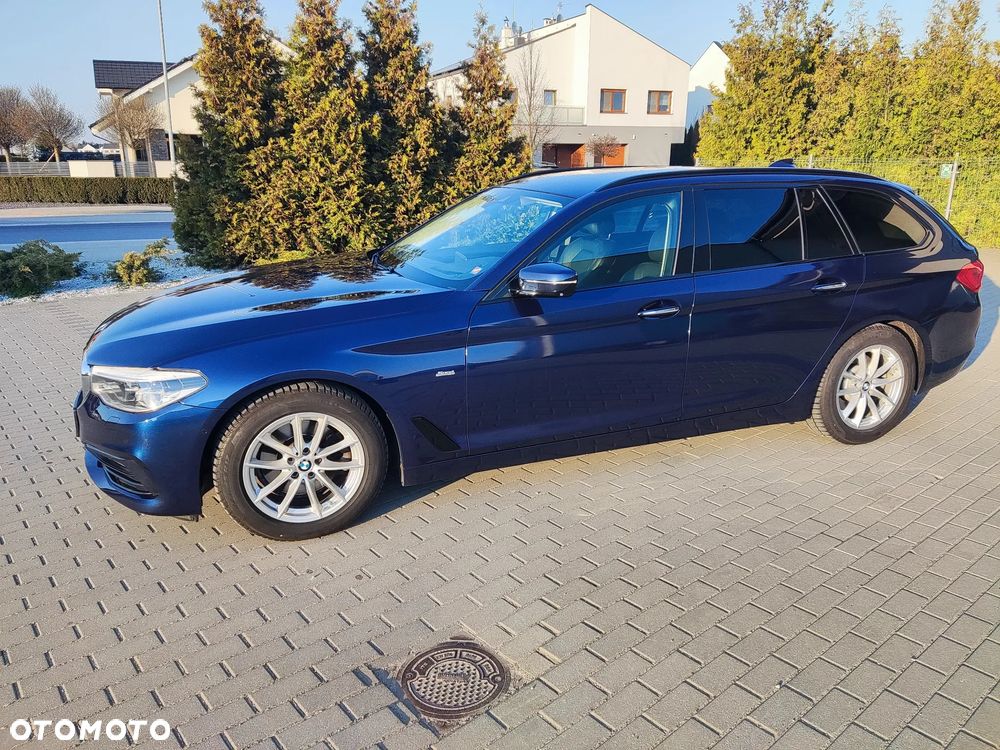 BMW Seria 5 520d xDrive Sport Line sport - 2