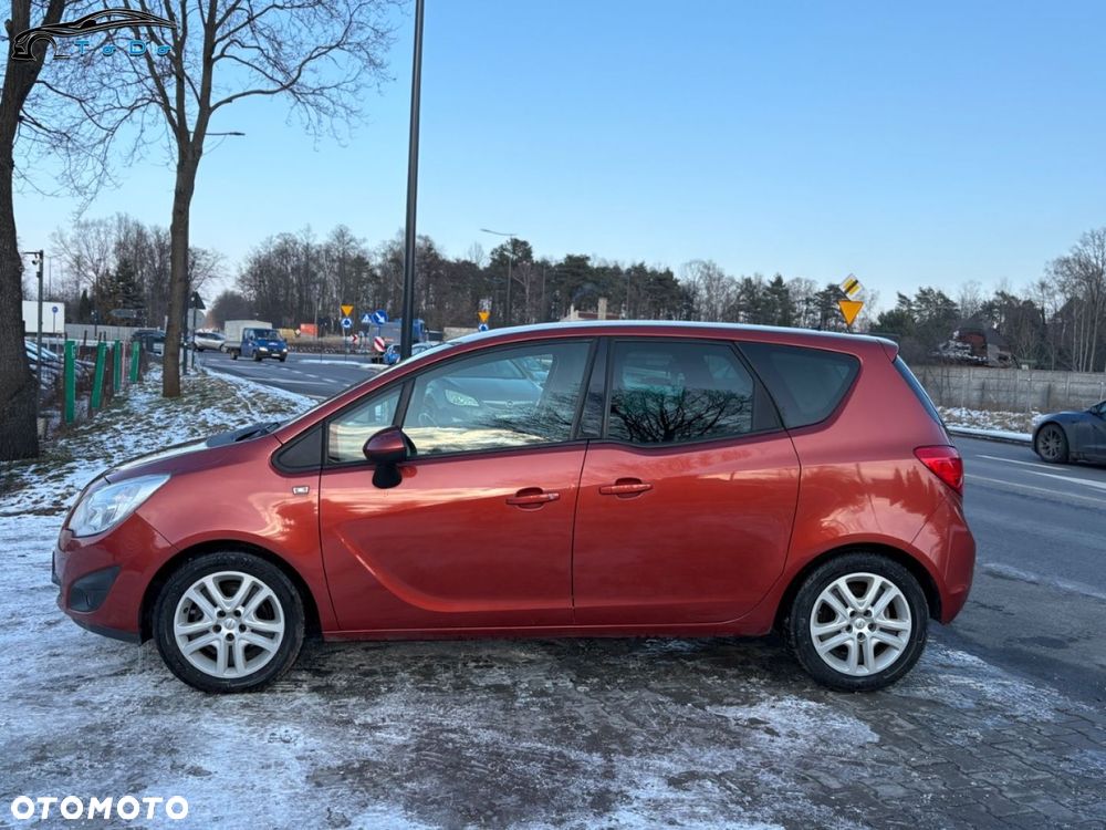 Opel Meriva - 12