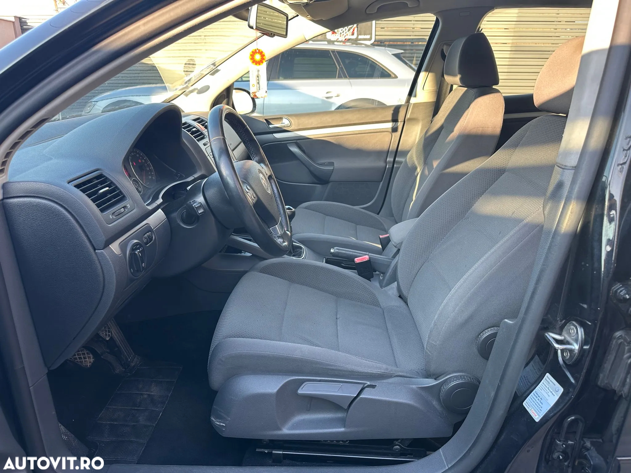 Volkswagen Golf 1.9 TDI Comfortline DPF - 10