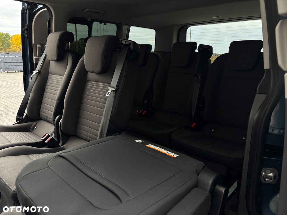 Ford Tourneo Custom 2.0 EcoBlue L2 Titanium - 31