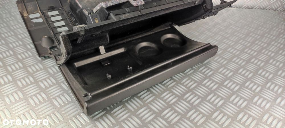 8Z1857095F schowek pasażera prawy w deskę pokrywa drzwiczki AUDI A2 1999-05 - 11