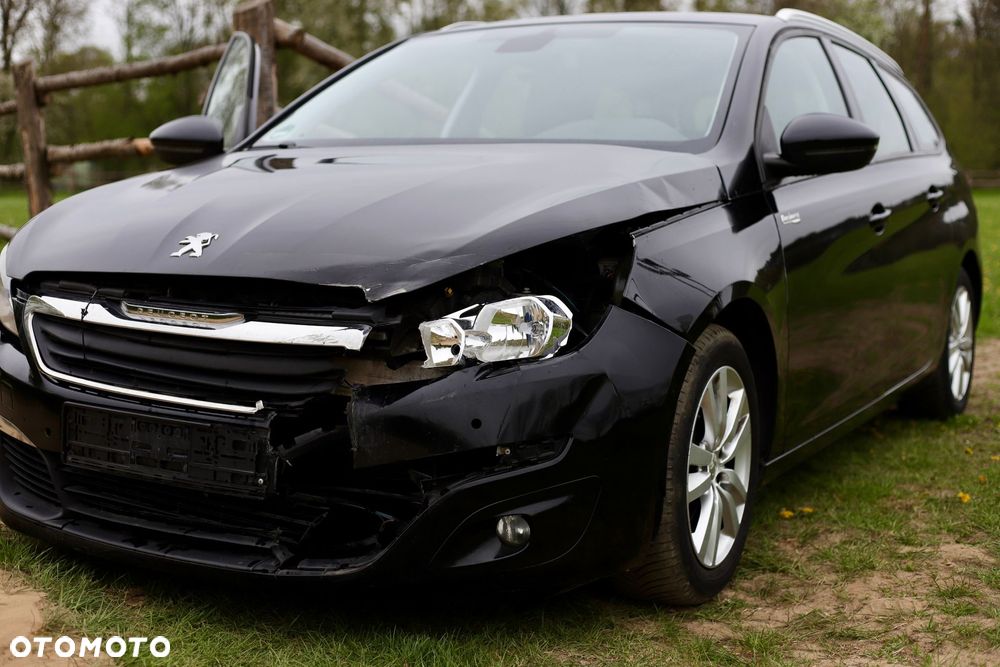 Peugeot 308 BlueHDi 120 EAT6 Stop & Start Active Business-Paket - 8