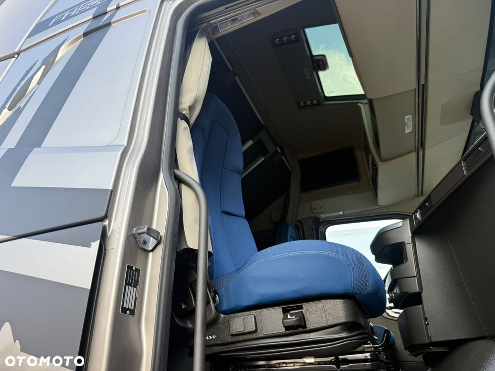 Volvo FH500/EURO6//METALIK/FULL LED/NAVI/KLIMA.POSTOJOWA/SPROWADZONY - 26