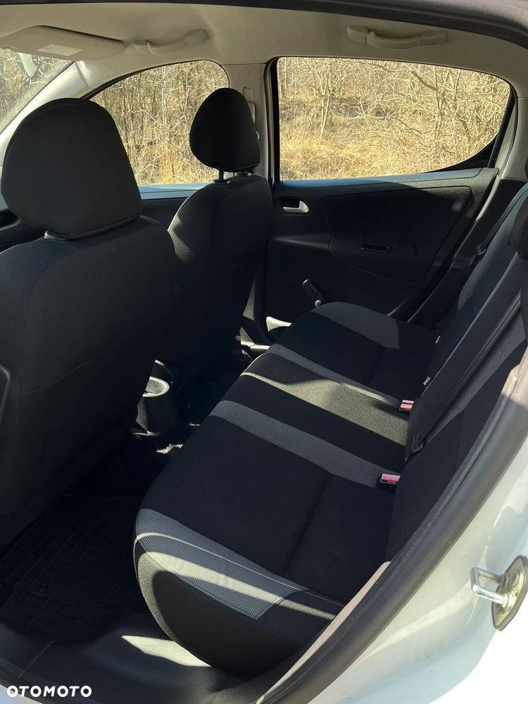 Peugeot 207 1.4 - 13