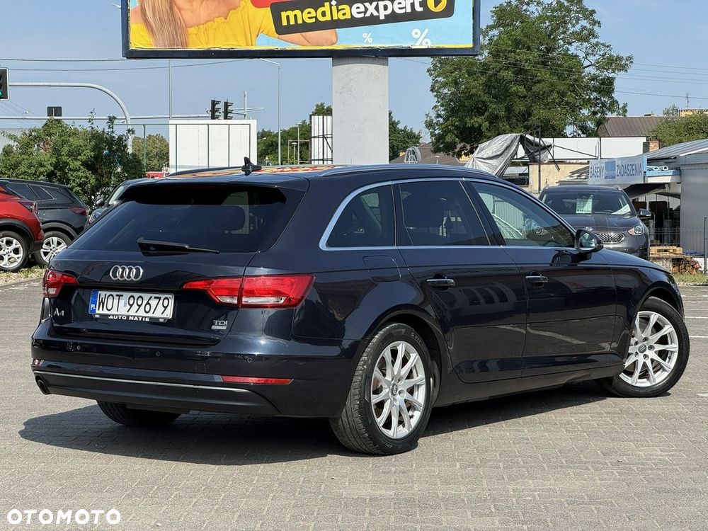 Audi A4 Avant - 10