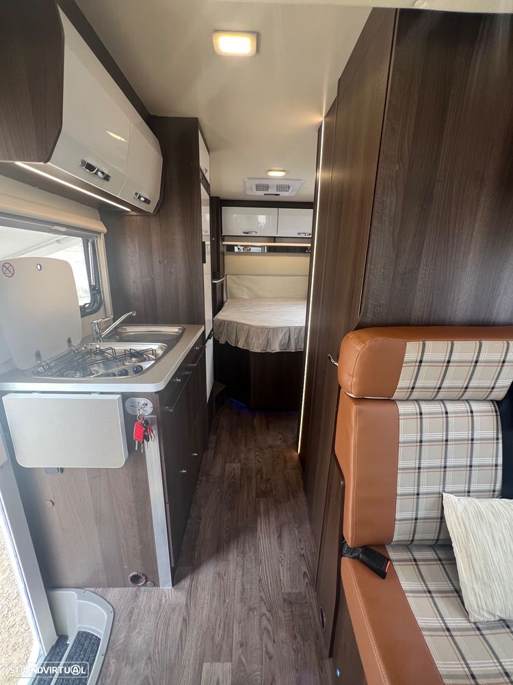 CI International Nacre Ford transit - 53