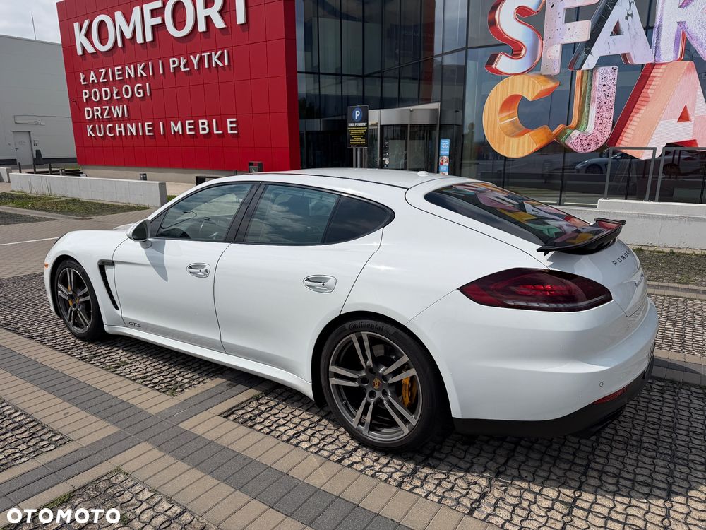 Porsche Panamera GTS - 13