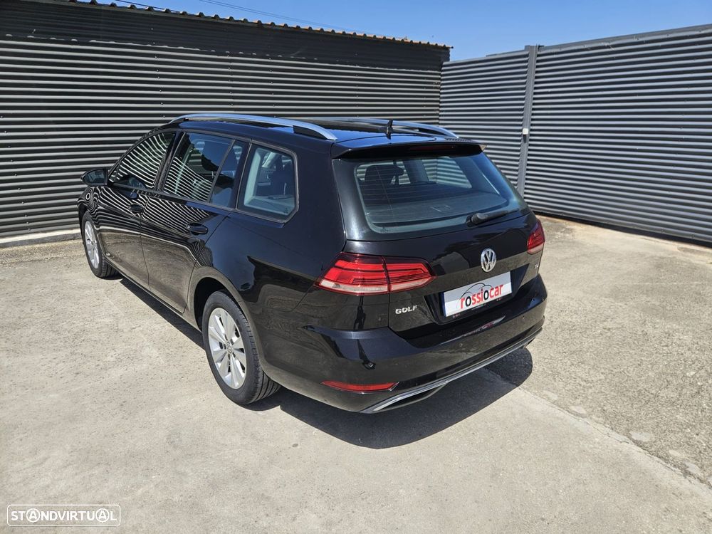 VW Golf Variant 1.6 TDi Confortline - 17