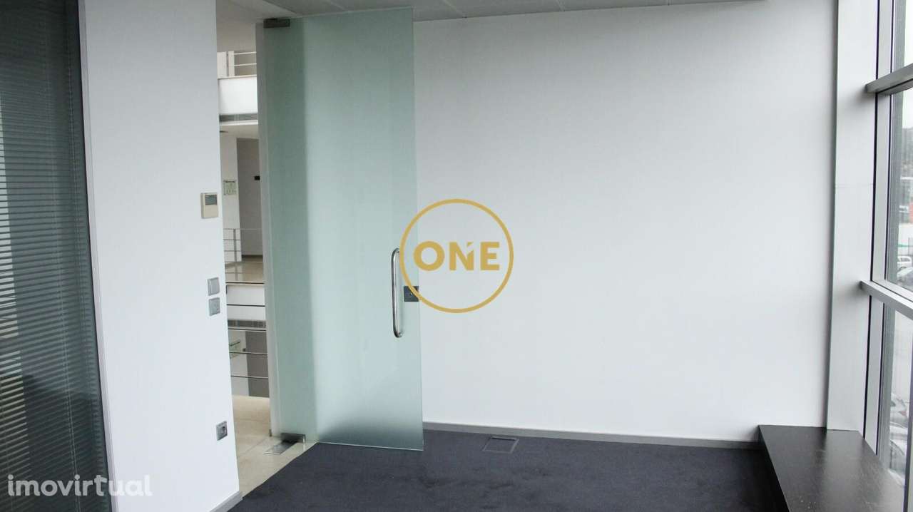 Escritório com 168m2 - Grande imagem: 3/8