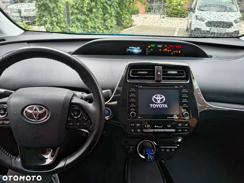 Toyota Prius Hybrid - 15