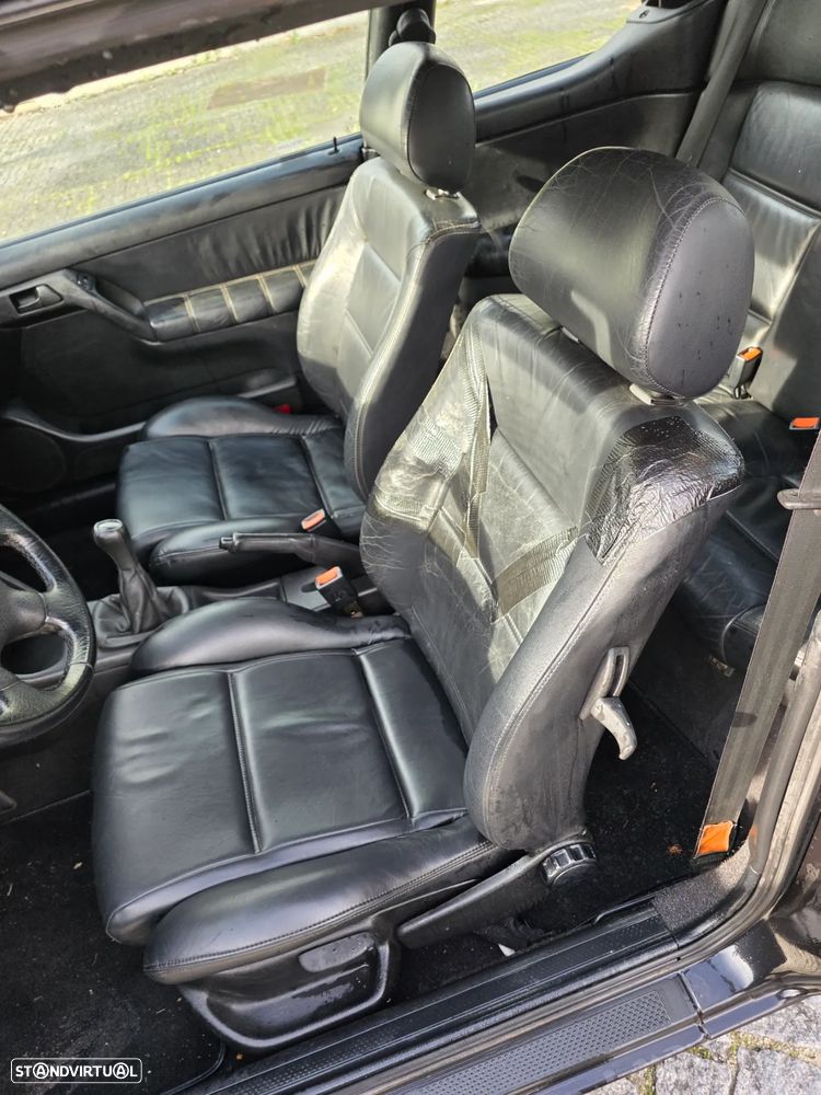 VW Golf Cabriolet 1.6 - 12