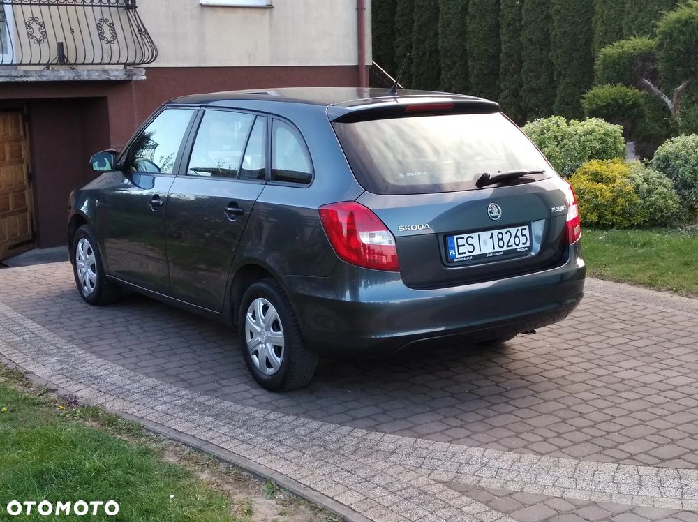 Skoda Fabia 1.4 16V Active Plus - 10