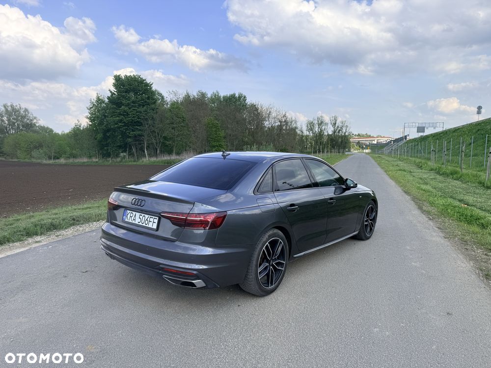 Audi A4 Limousine - 5