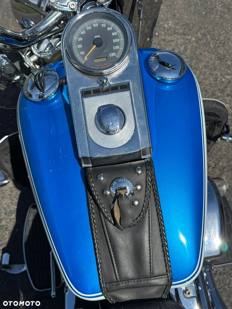 Harley-Davidson Softail Heritage Classic - 23