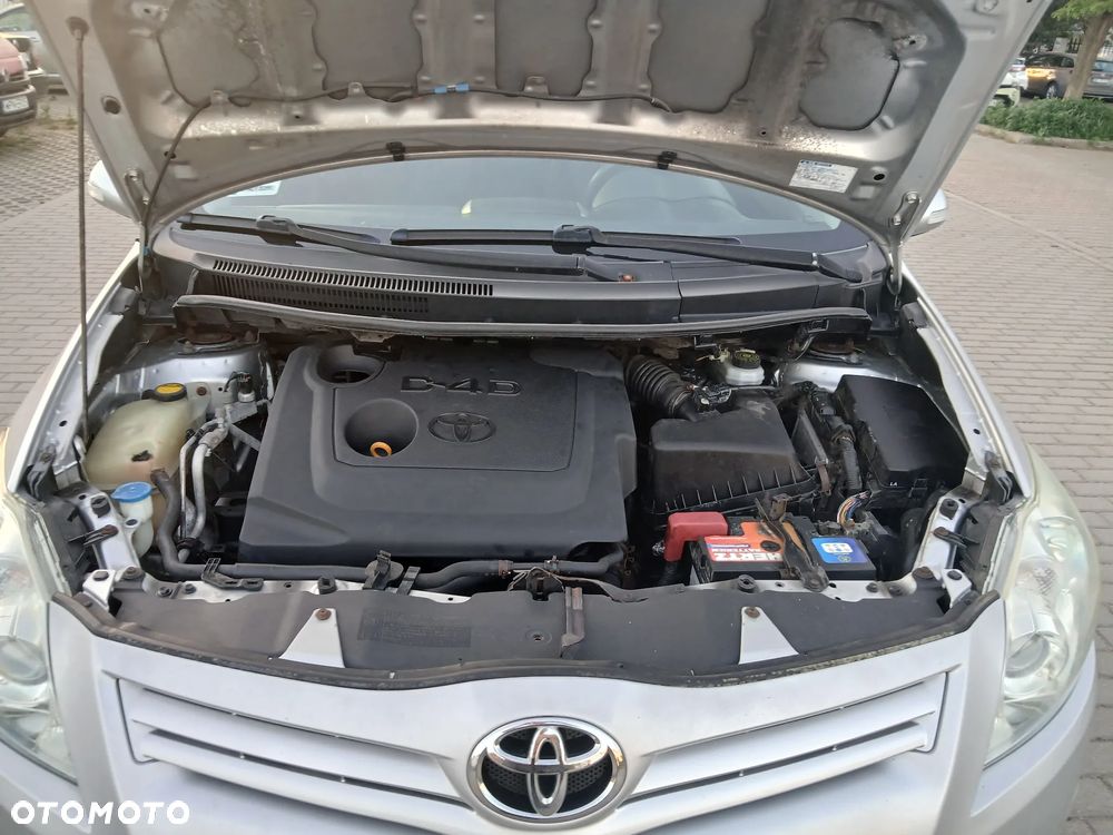 Toyota Auris - 16