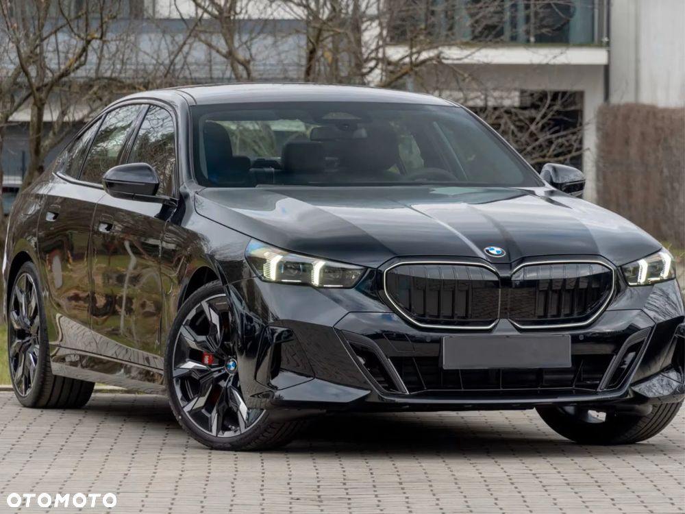 BMW Seria 5 540d xDrive mHEV M Sport - 4