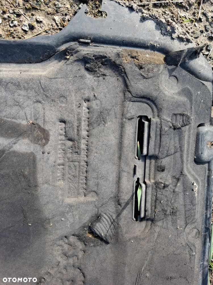 Osłona dolna silnika VOLVO S40  OE - 2