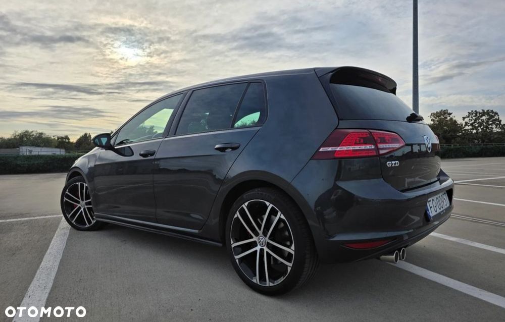 Volkswagen Golf 2.0 TDI BMT GTD - 13