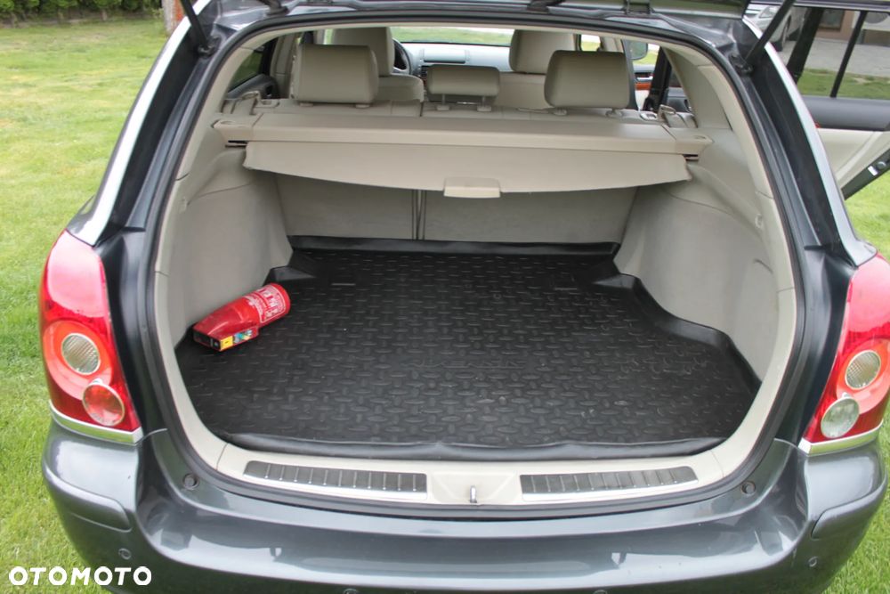 Toyota Avensis 2.2 D-CAT Executive - 10